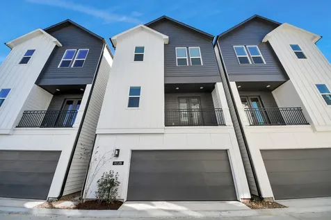 1102 Mansfield Street A Houston TX 77091