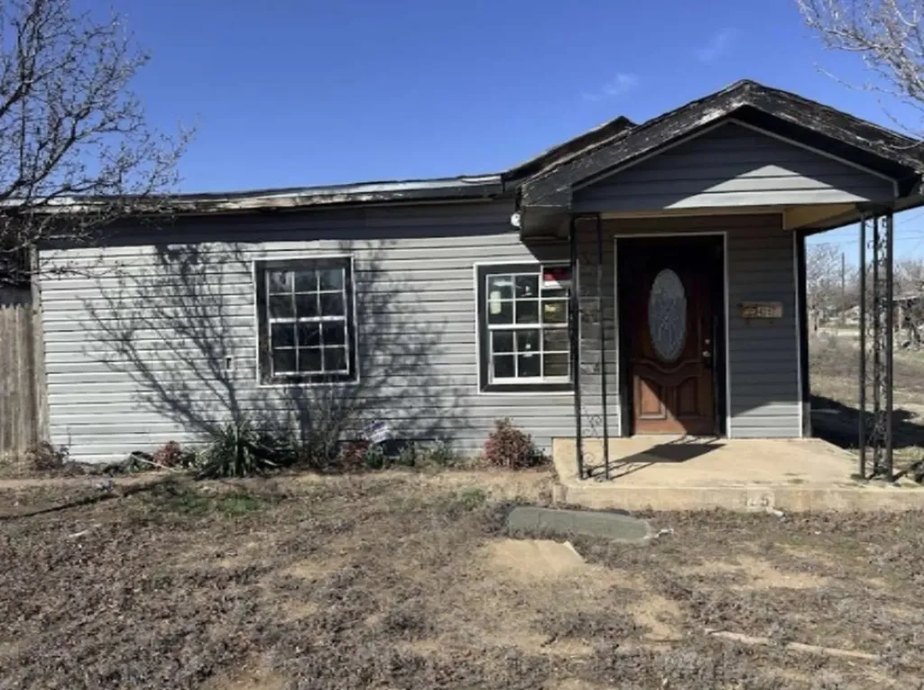 425 N Dwight Street Pampa TX 79065