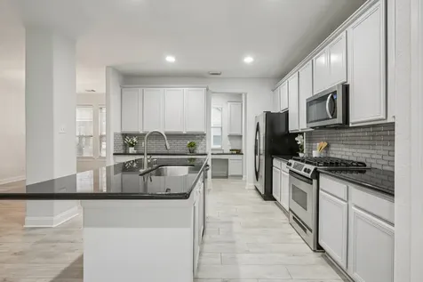 90 Panterra Way The Woodlands TX 77382