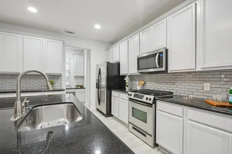 90 Panterra Way The Woodlands TX 77382