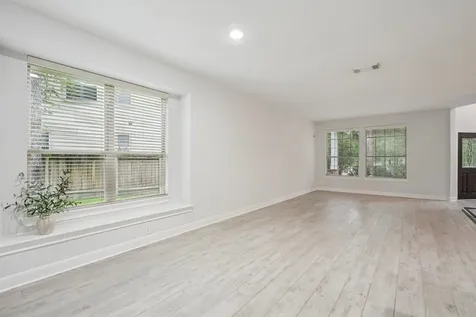 90 Panterra Way The Woodlands TX 77382