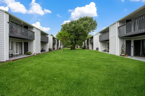 13151 Walden Road 188 Montgomery TX 77356
