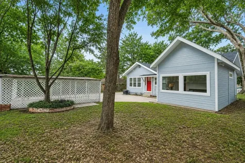 603 Crockett Street Brenham TX 77833