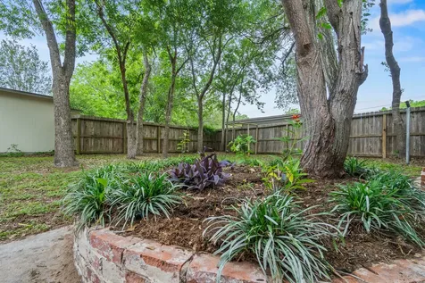 603 Crockett Street Brenham TX 77833