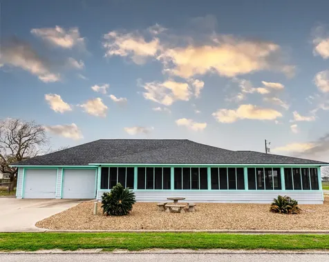 837 Wightman Street Matagorda TX 77457