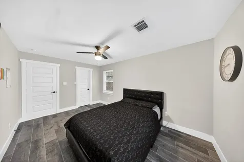 6215 Great Oaks Drive Houston TX 77050