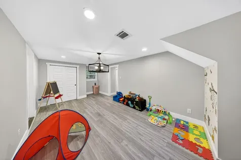 6215 Great Oaks Drive Houston TX 77050
