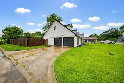6215 Great Oaks Drive Houston TX 77050