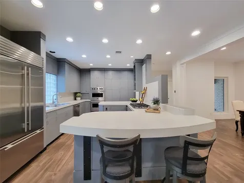 5111 Linden Street Bellaire TX 77401