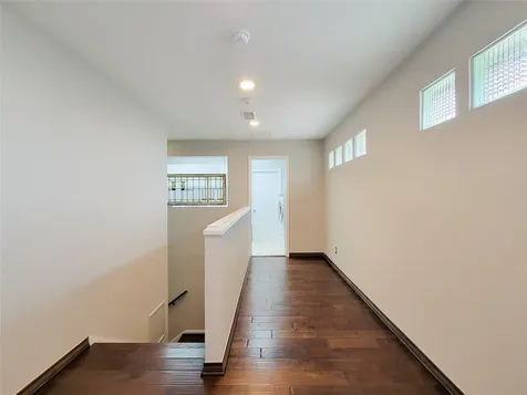 5111 Linden Street Bellaire TX 77401