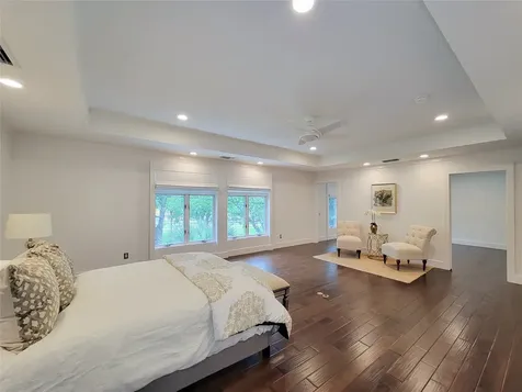 5111 Linden Street Bellaire TX 77401