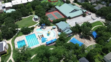 5111 Linden Street Bellaire TX 77401