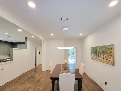 5111 Linden Street Bellaire TX 77401