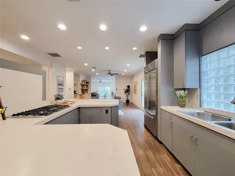 5111 Linden Street Bellaire TX 77401