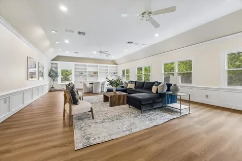 223 Heritage Oaks Lane Houston TX 77024