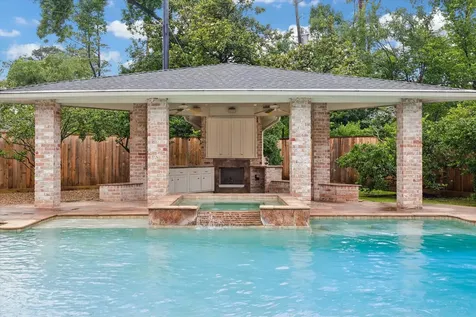 223 Heritage Oaks Lane Houston TX 77024