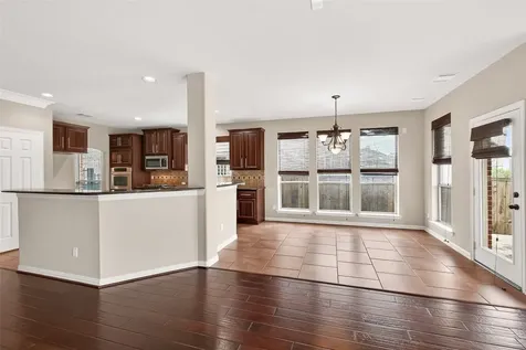 35 Woodmoor Place Magnolia TX 77354