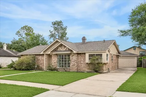 12239 Meadowhollow Drive Meadows Place TX 77477
