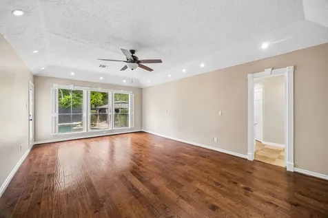 1922 Grand Valley Drive Houston TX 77090