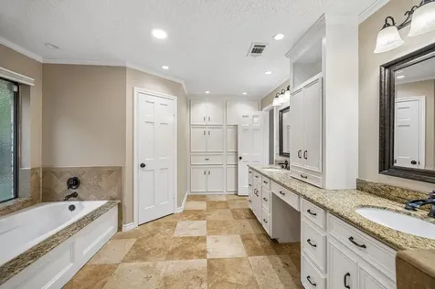 1922 Grand Valley Drive Houston TX 77090
