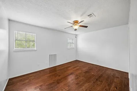 1922 Grand Valley Drive Houston TX 77090