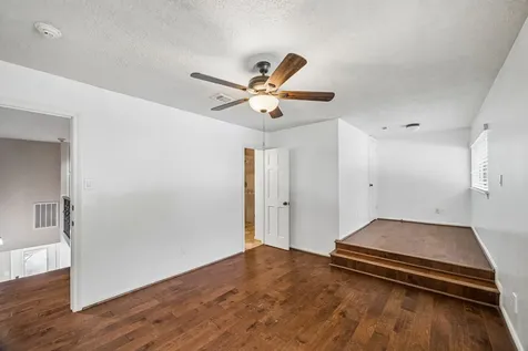 1922 Grand Valley Drive Houston TX 77090