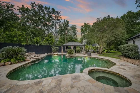 1922 Grand Valley Drive Houston TX 77090