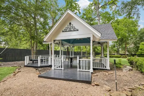 1922 Grand Valley Drive Houston TX 77090