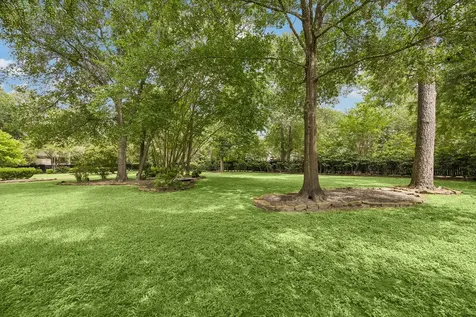 1922 Grand Valley Drive Houston TX 77090