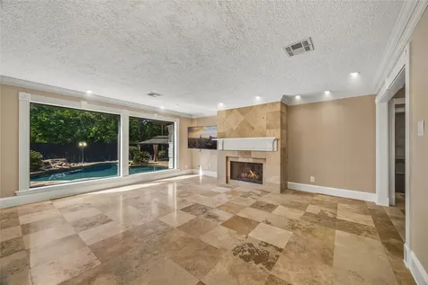 1922 Grand Valley Drive Houston TX 77090