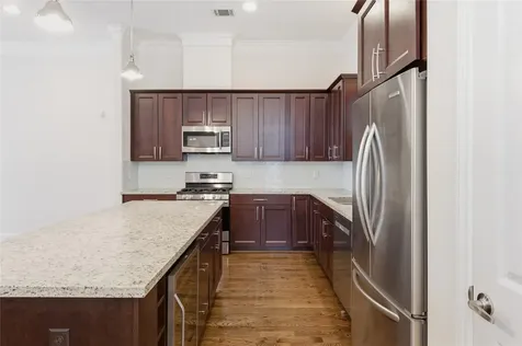 960 W 24th Street Houston TX 77008