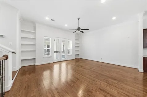 960 W 24th Street Houston TX 77008