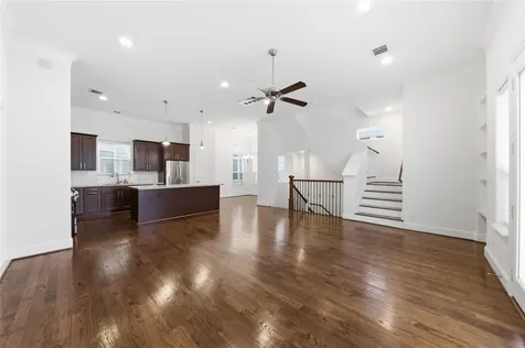 960 W 24th Street Houston TX 77008