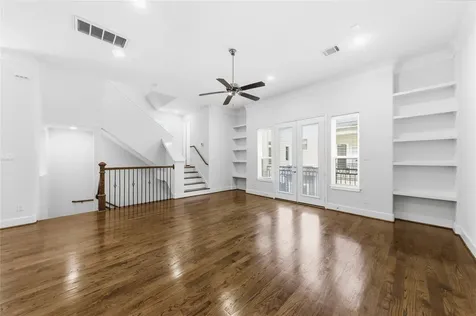 960 W 24th Street Houston TX 77008