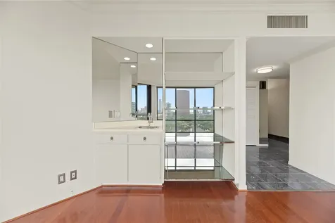 1111 Bering Drive 1001 Houston TX 77057