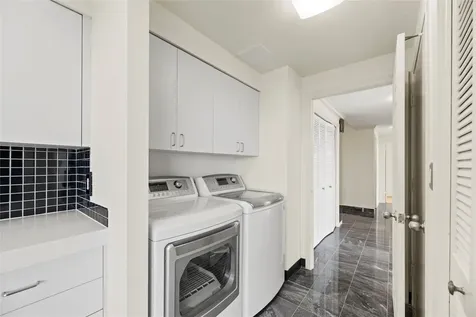 1111 Bering Drive 1001 Houston TX 77057