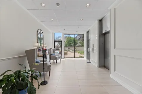 1111 Bering Drive 1001 Houston TX 77057