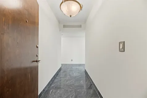 1111 Bering Drive 1001 Houston TX 77057