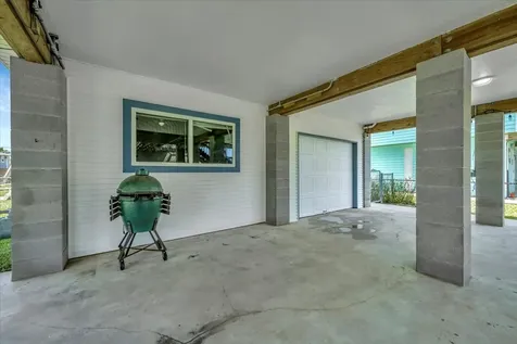 28 Dolphin Street Bayou Vista TX 77563