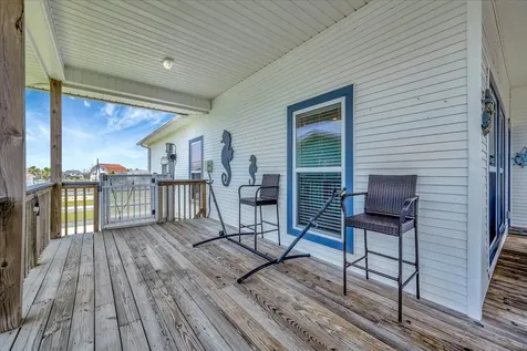 28 Dolphin Street Bayou Vista TX 77563