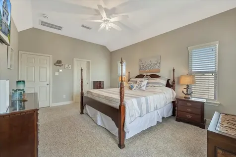 28 Dolphin Street Bayou Vista TX 77563