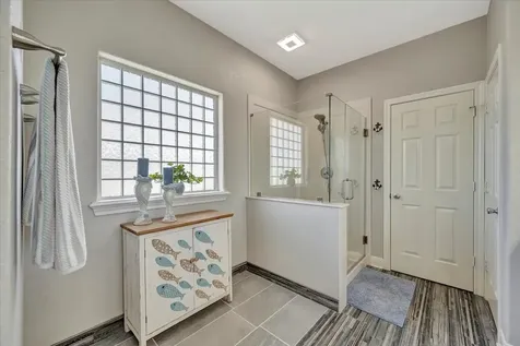 28 Dolphin Street Bayou Vista TX 77563