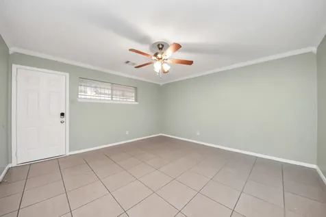 44 Tri Oaks Lane 44 Houston TX 77043
