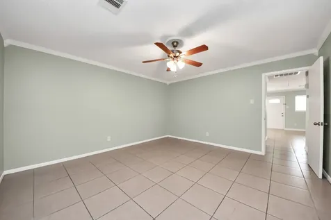 44 Tri Oaks Lane 44 Houston TX 77043