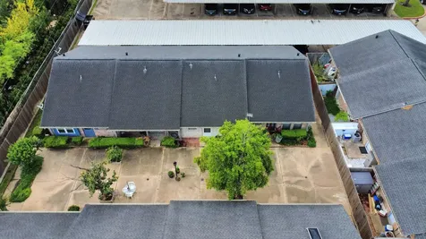 44 Tri Oaks Lane 44 Houston TX 77043