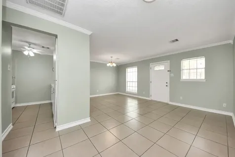 44 Tri Oaks Lane 44 Houston TX 77043