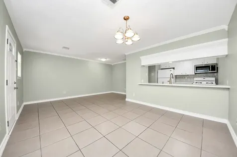 44 Tri Oaks Lane 44 Houston TX 77043