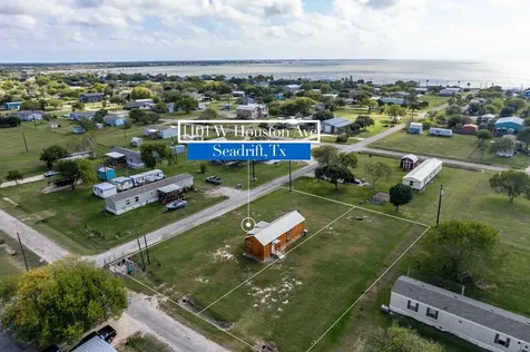 1103 W Houston Avenue Seadrift TX 77983