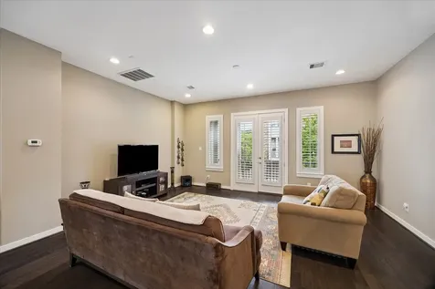 1917 Shearn Street Houston TX 77007