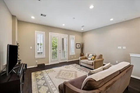 1917 Shearn Street Houston TX 77007